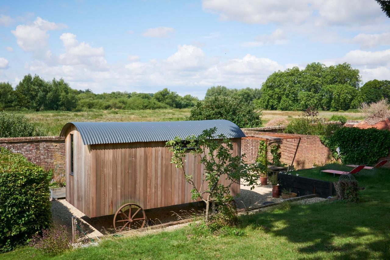 Вілла Hut64 Alderbury Екстер'єр фото